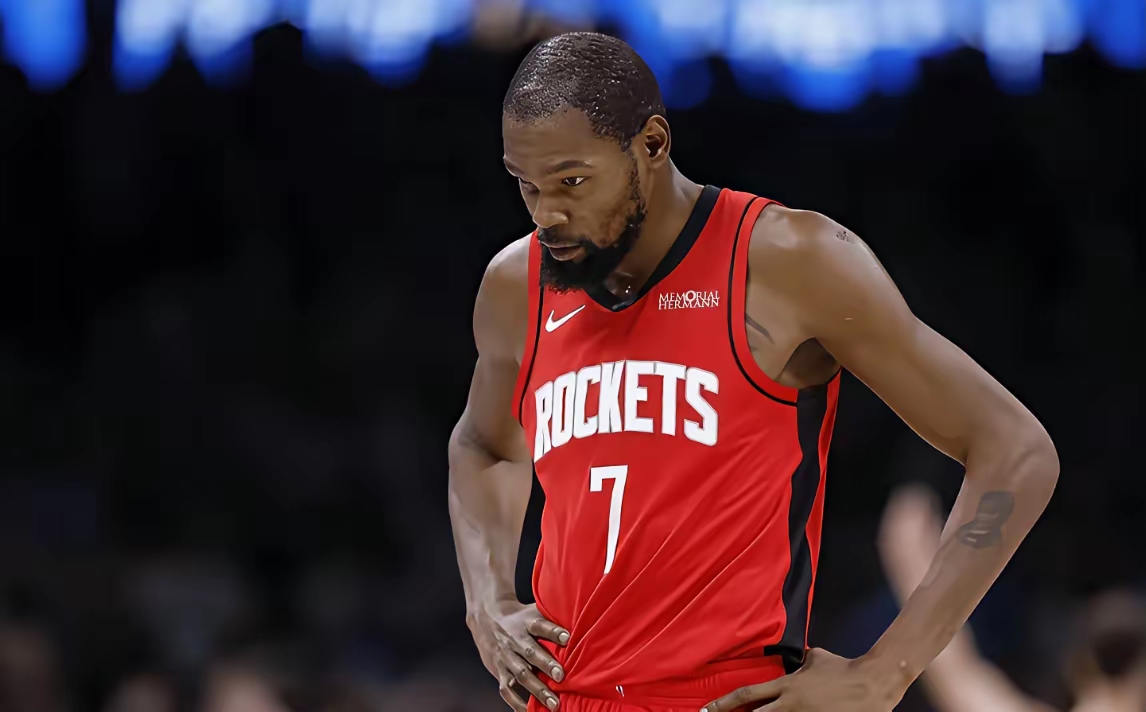 星空体育- 杜兰特在曼联比赛中连败,出色防守引发热议的球员 