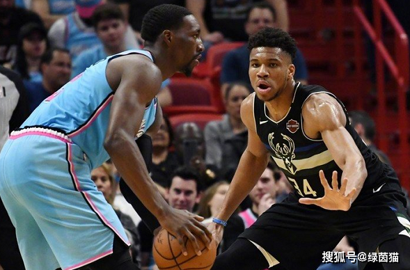 星空体育- 莱万多夫斯基缺阵 