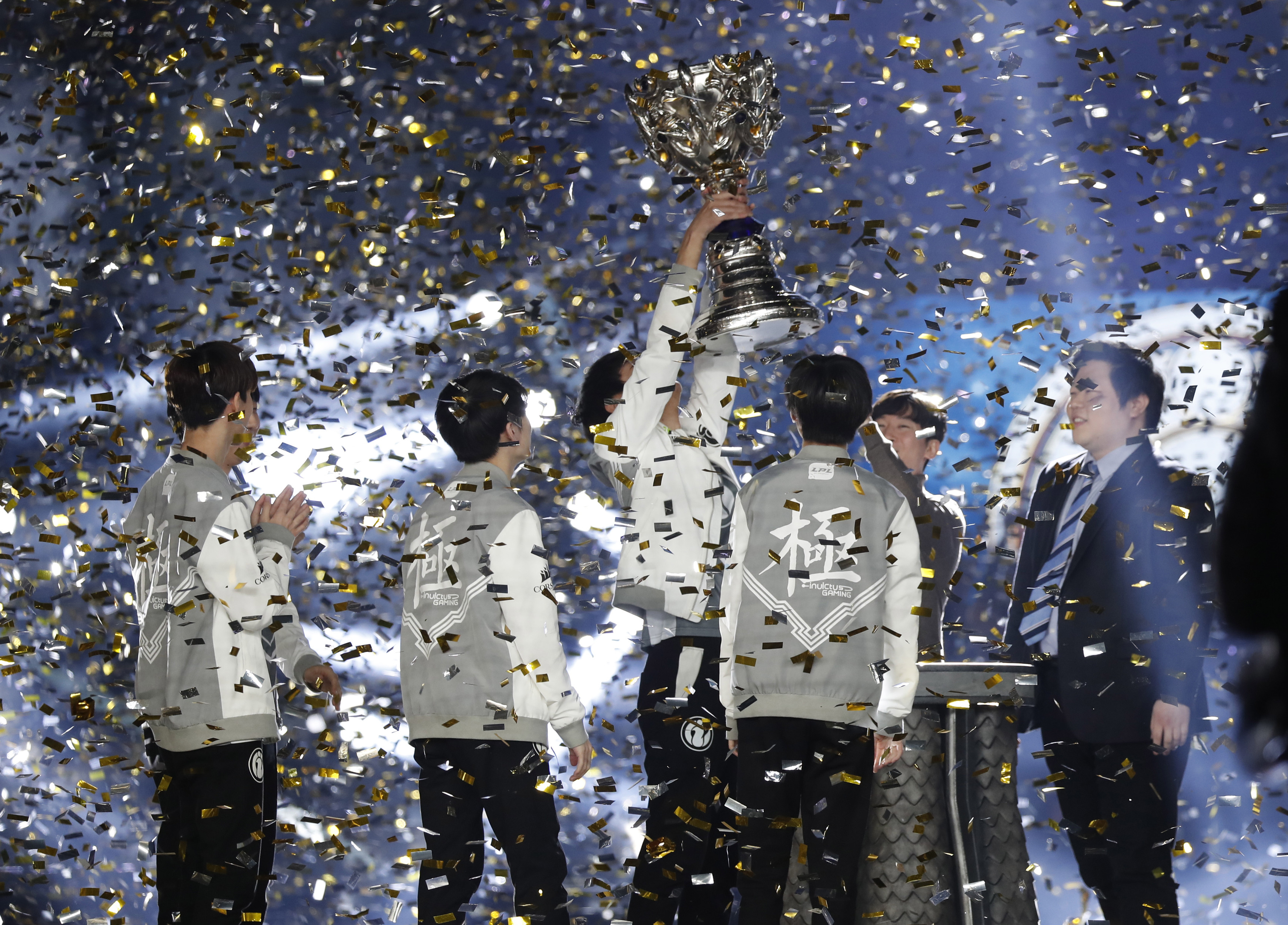 星空体育-关于Uzi赛事官方发布高光表现新规，加拿大队争议不断！的信息