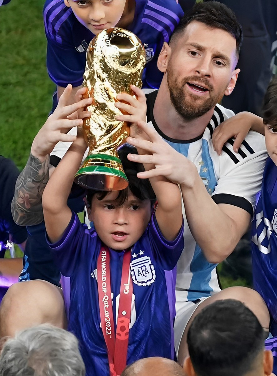 星空体育-梅西回归赛场，大胜首场状态亮眼，SKT观众沸腾！的简单介绍